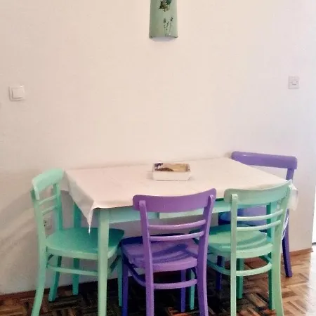 Postimana Apartman *